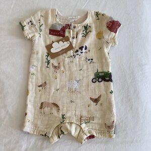 NWT Angel Dear Oganic Cotton Muslin Farm animal print cream romper 3-6 months